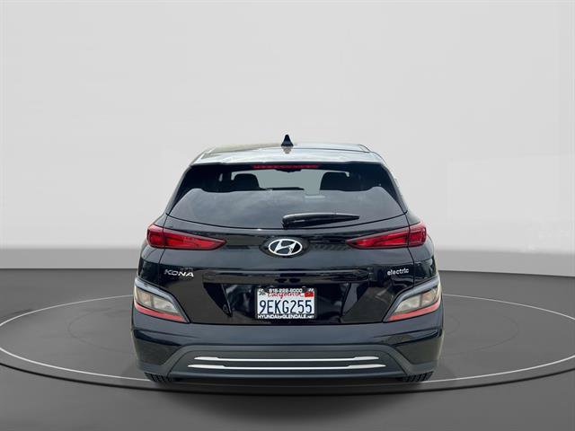 Used 2023 Hyundai Kona SE w/ Cargo Package FWD image 5
