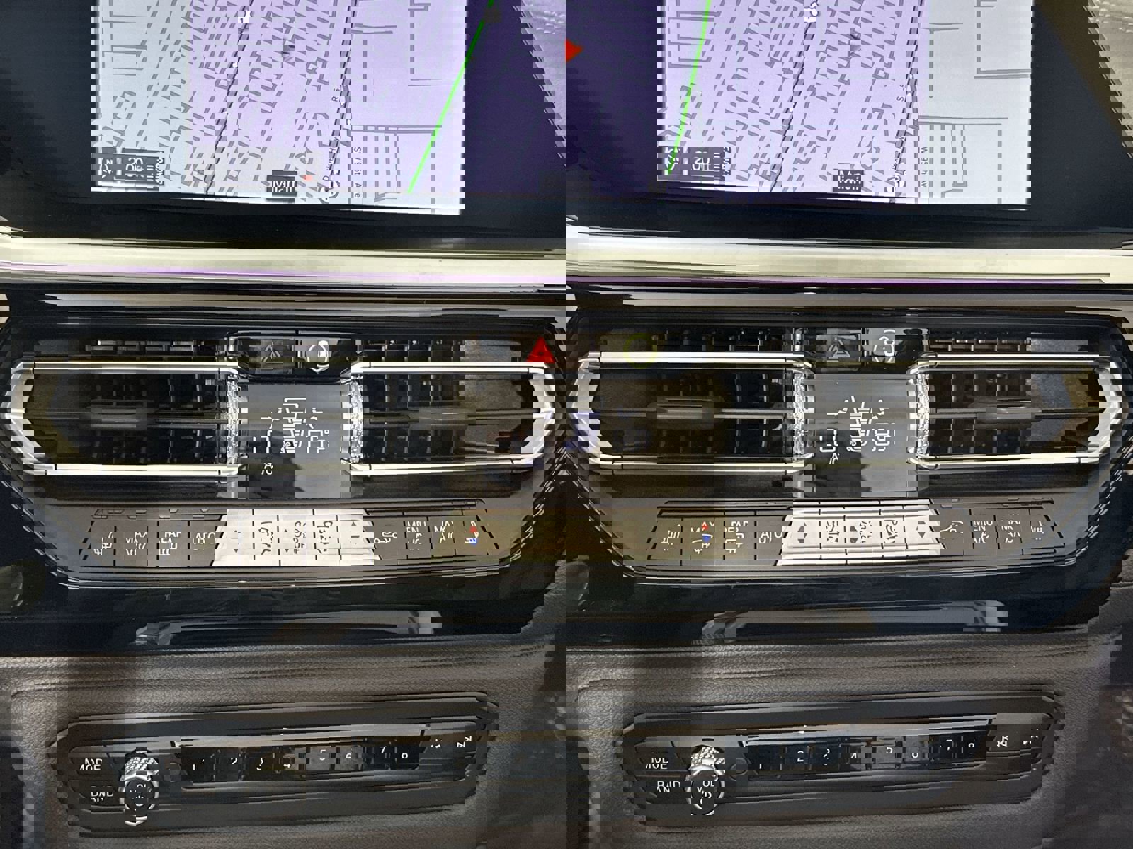 Used 2025 BMW Z4 M40i w/ Premium Package image 19