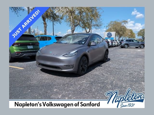 Used 2023 Tesla Model Y Long Range image 1