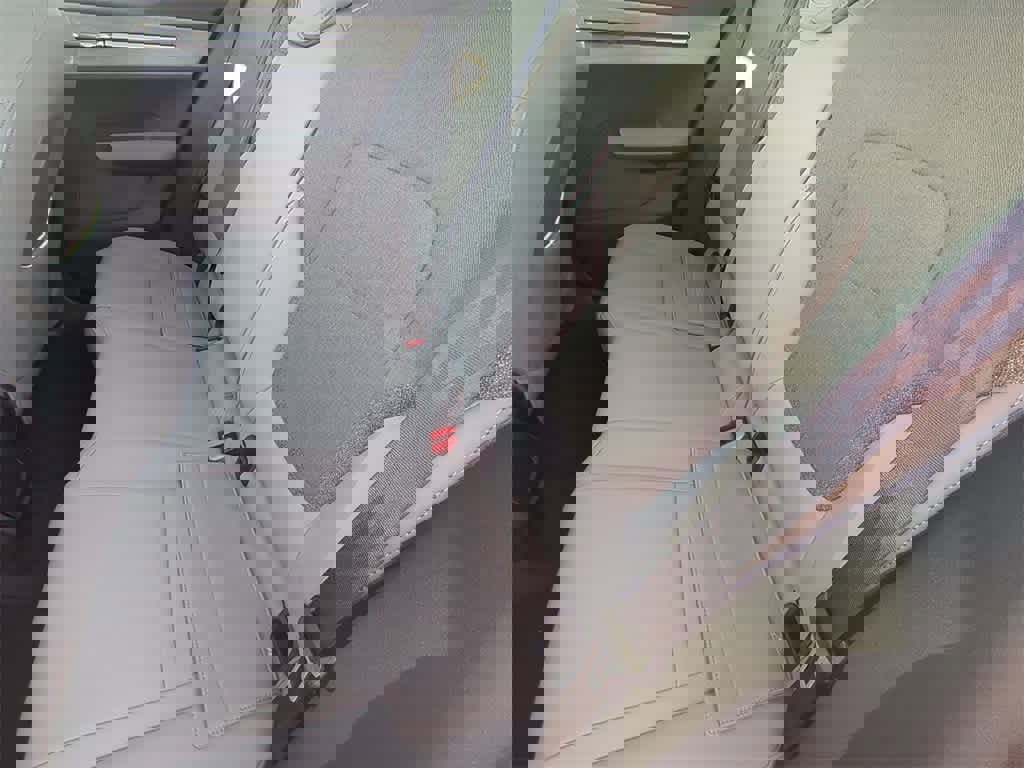 New 2025 Volvo EX30 Plus w/ Protection Package Premier image 18