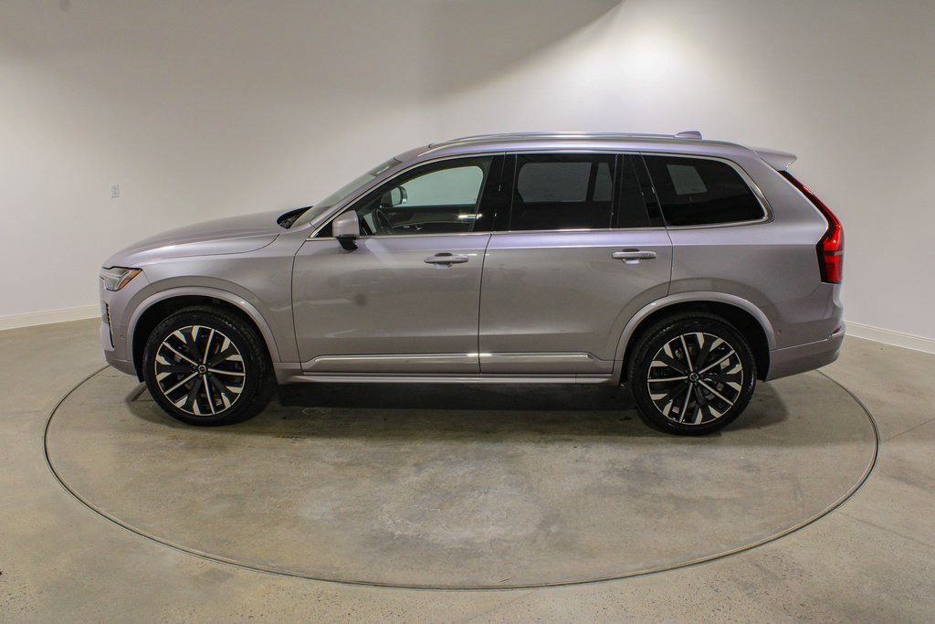 Used 2026 Volvo XC90 B5 Plus w/ Protection Package image 2