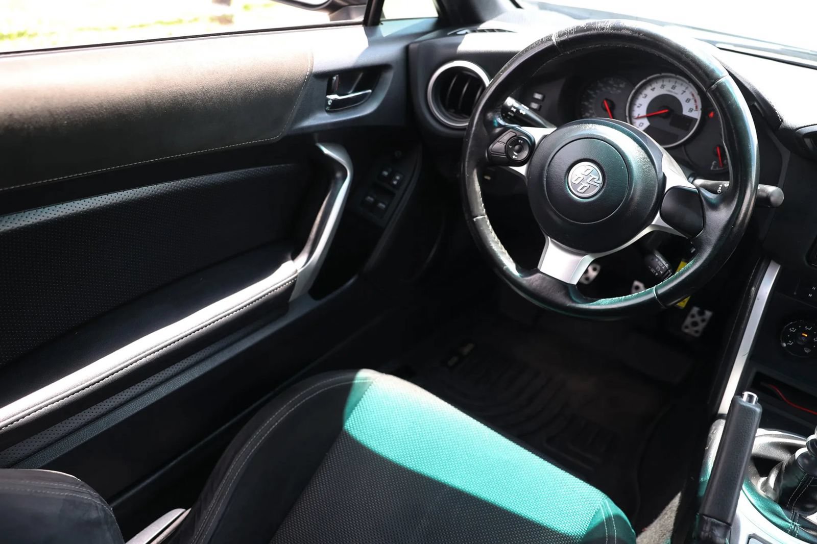 Used 2017 Toyota 86 RWD image 11