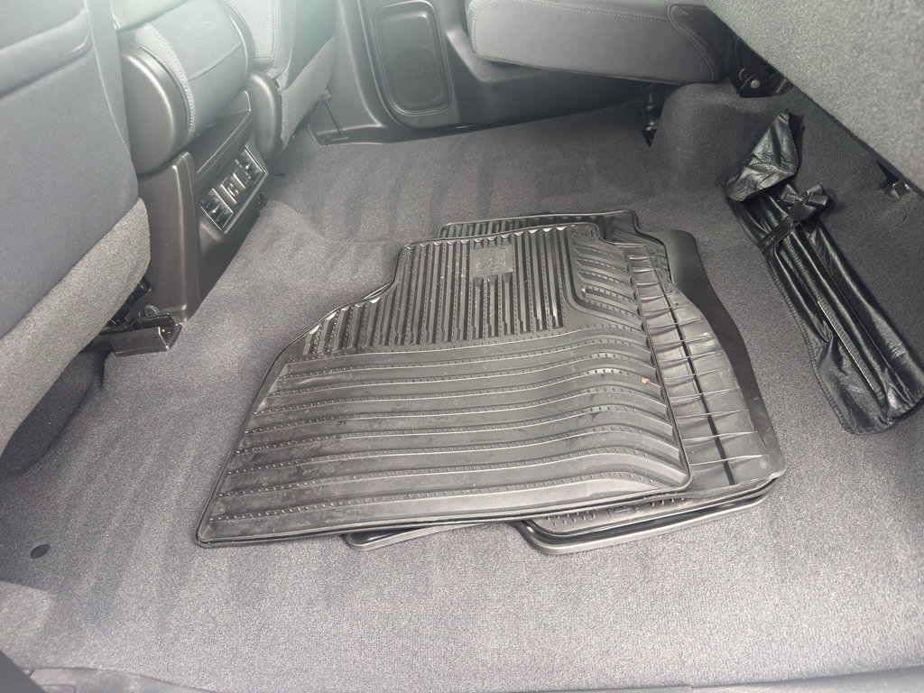 Certified 2019 Chevrolet Silverado 1500 LT w/ All-Star Edition AWD/4WD image 35