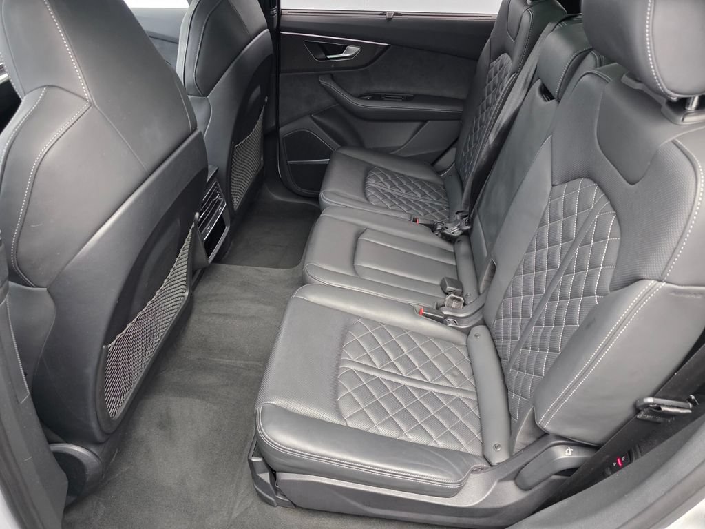 Used 2023 Audi SQ7 Prestige w/ Prestige Package AWD/4WD image 14