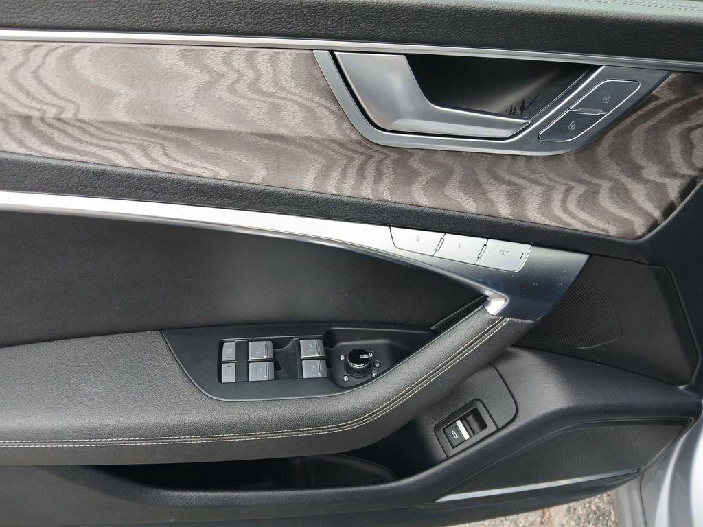 Used 2024 Audi A6 Premium Plus image 42