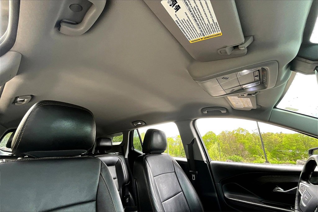 Used 2020 GMC Terrain SLT image 21