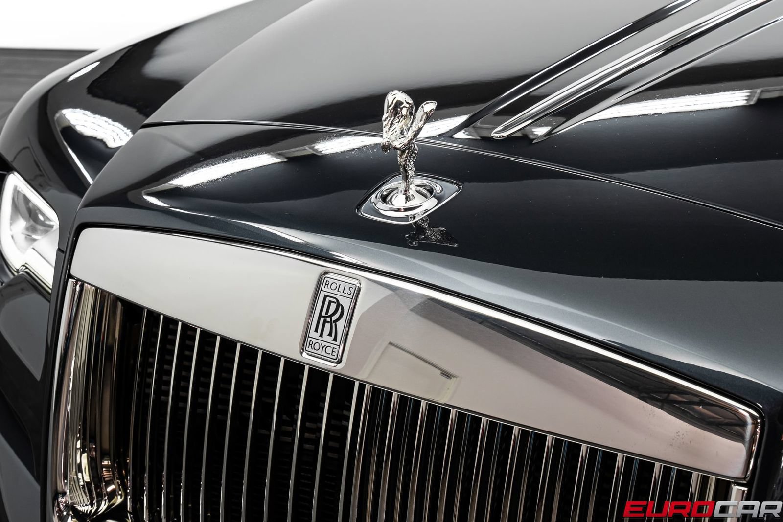 Used 2018 Rolls-Royce Dawn RWD image 12