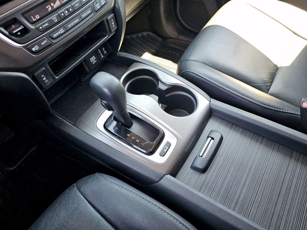 Used 2017 Honda Pilot EX-L image 32