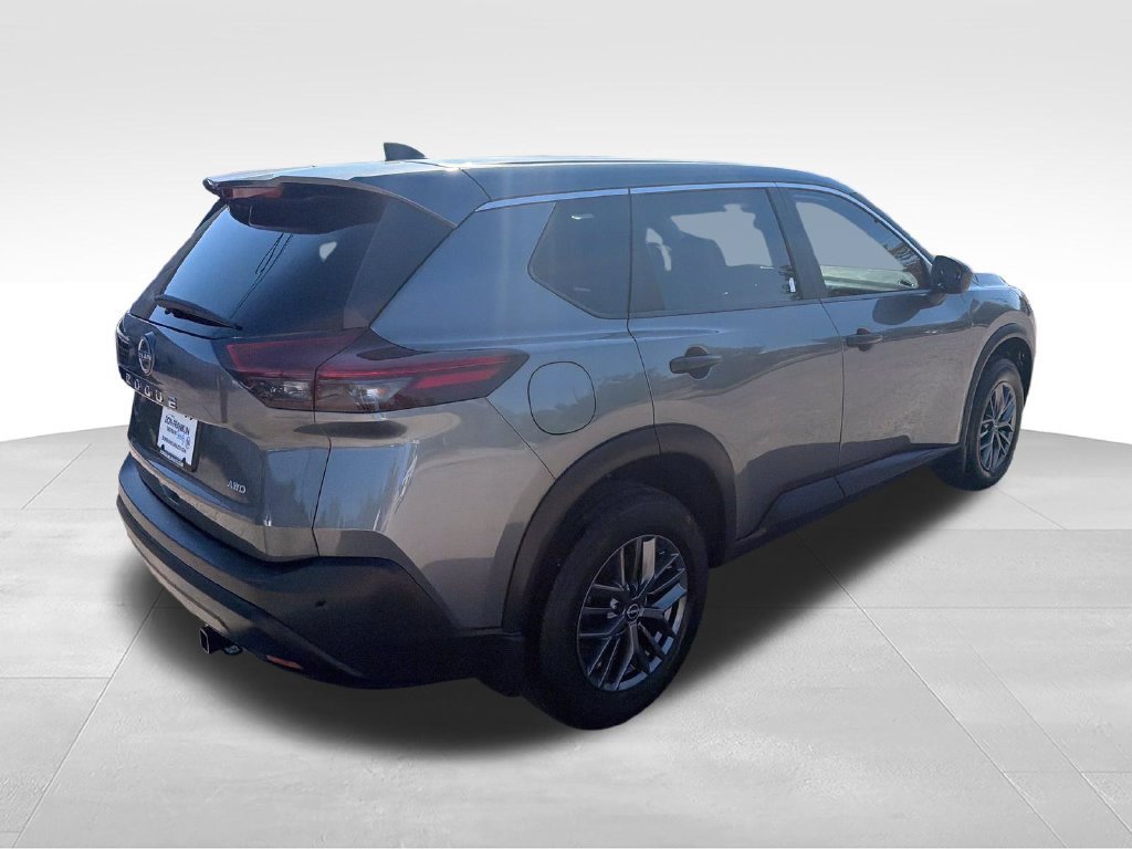 Used 2023 Nissan Rogue S AWD/4WD image 5