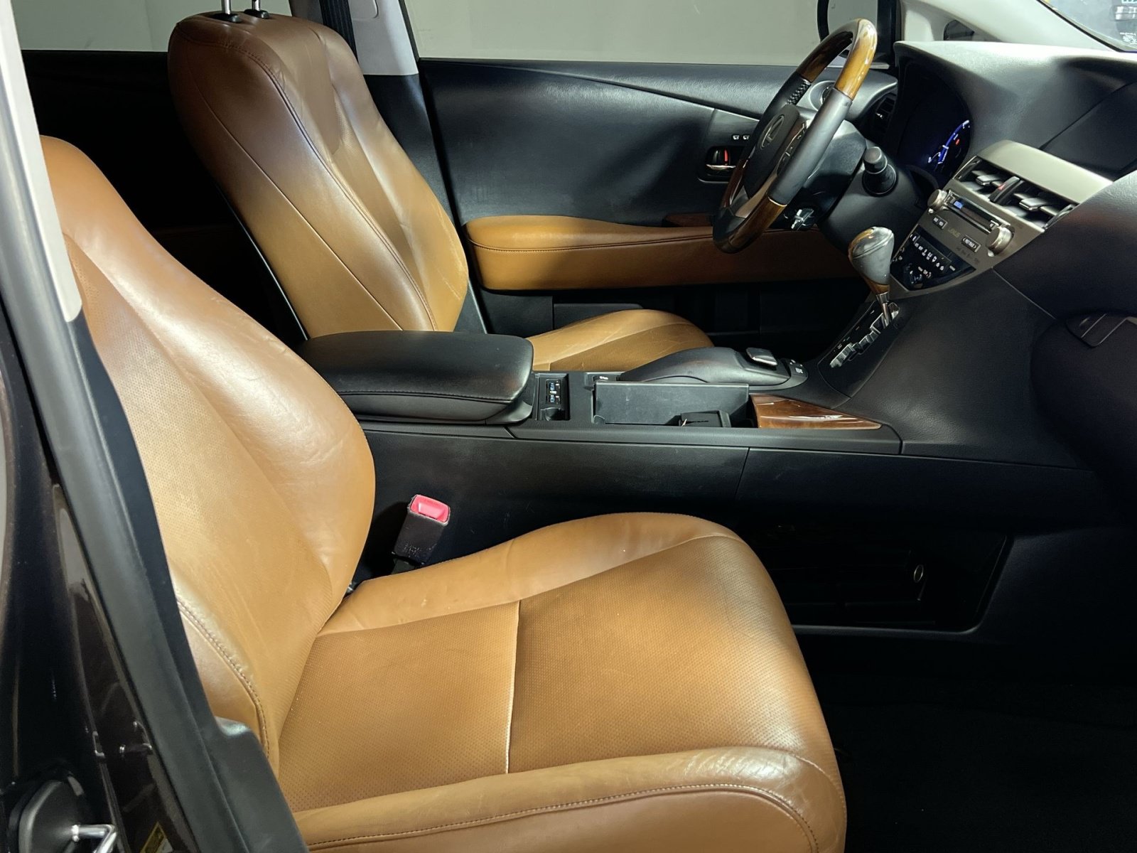 Used 2013 Lexus RX 450h AWD w/ Navigation Pkg image 28