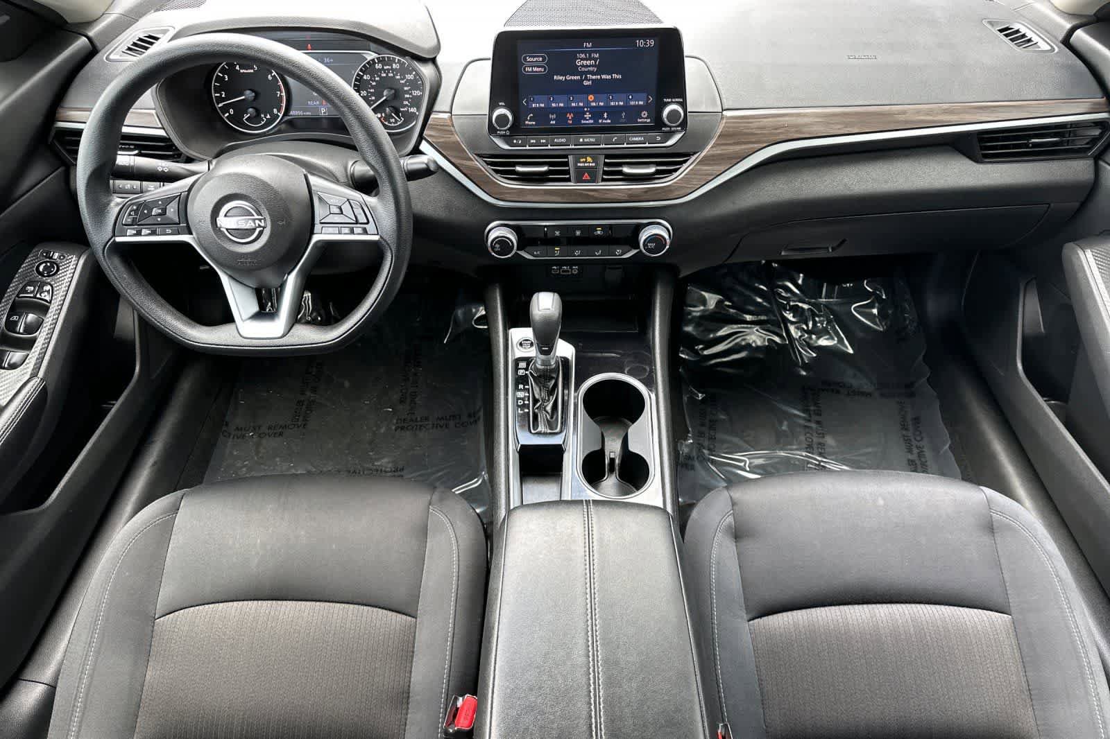 Used 2024 Nissan Altima 2.5 SV FWD image 3