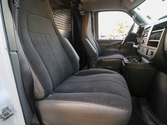 Used 2024 GMC Savana 2500 w/ Driver Convenience Package image 22