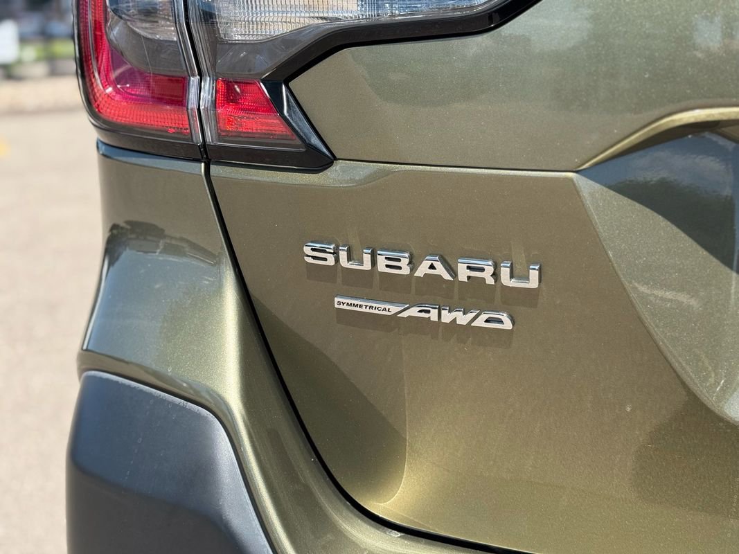 Used 2022 Subaru Outback Limited image 11