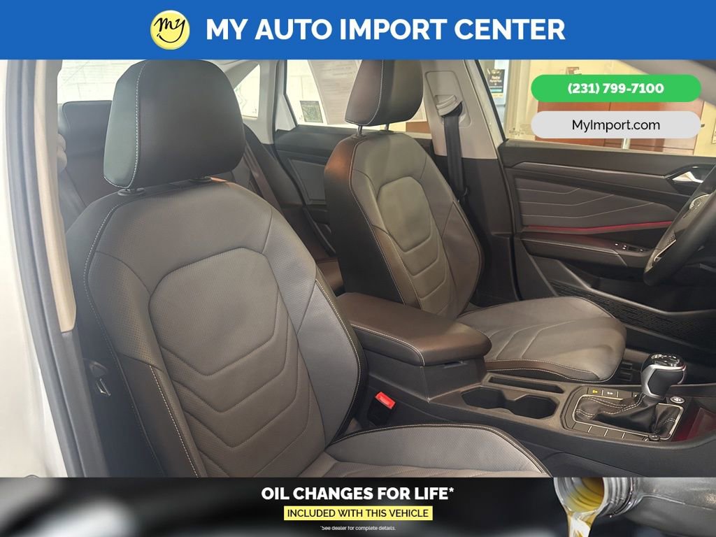 Used 2025 Volkswagen Jetta SEL image 29