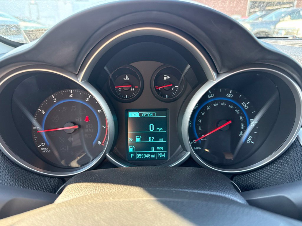 Used 2015 Chevrolet Cruze LT FWD image 17