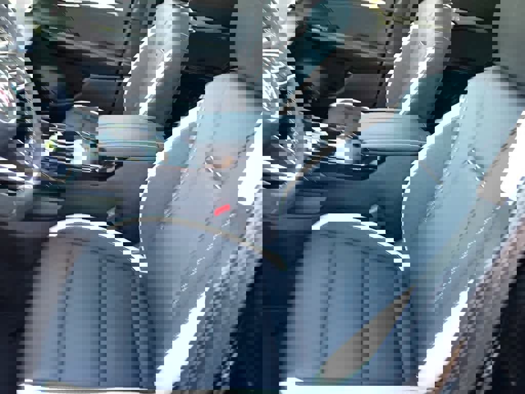 Used 2025 Buick Envision Sport Touring image 17