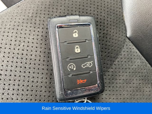 Used 2023 Jeep Grand Cherokee L Laredo RWD image 24