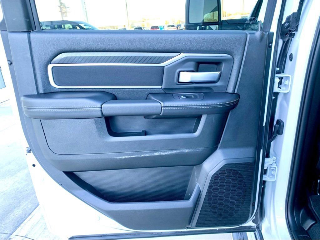 Used 2025 RAM 2500 Big Horn image 17