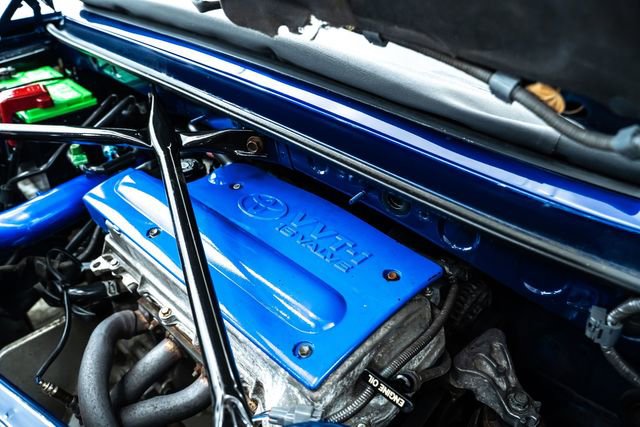 Used 2001 Toyota MR2 RWD image 23