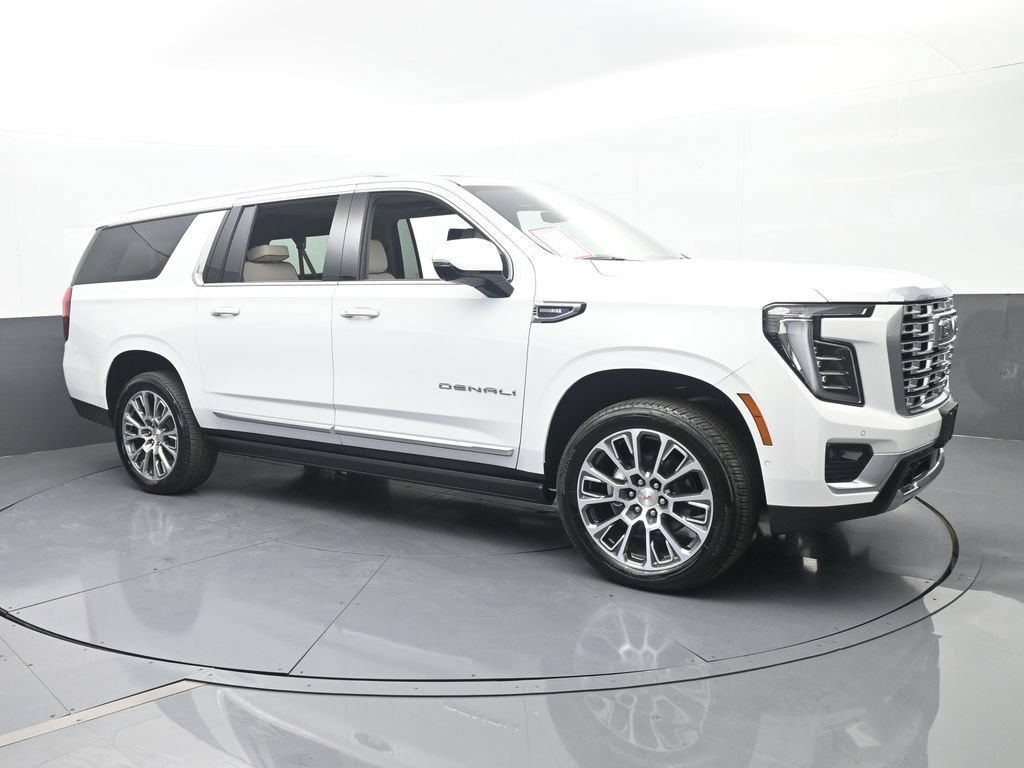 Used 2026 GMC Yukon XL Denali w/ Denali Reserve Package AWD/4WD image 8