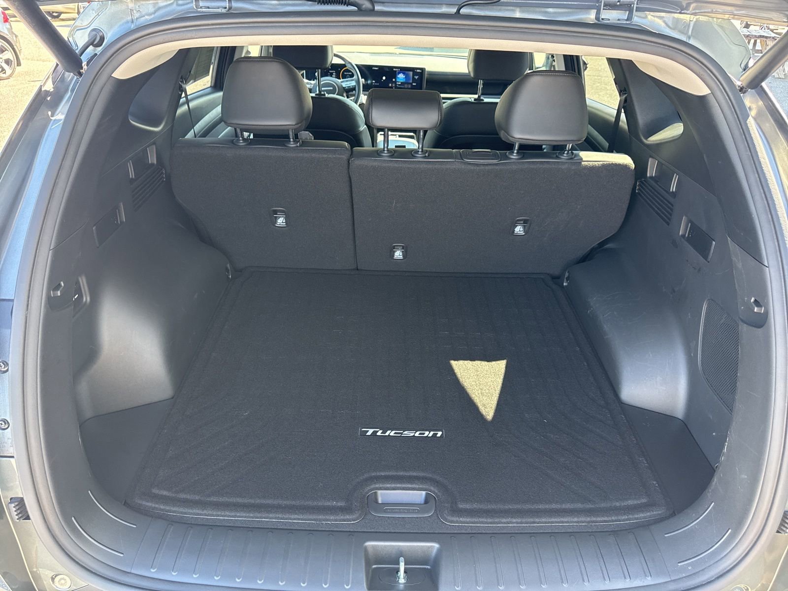 Certified 2025 Hyundai Tucson Limited image 11