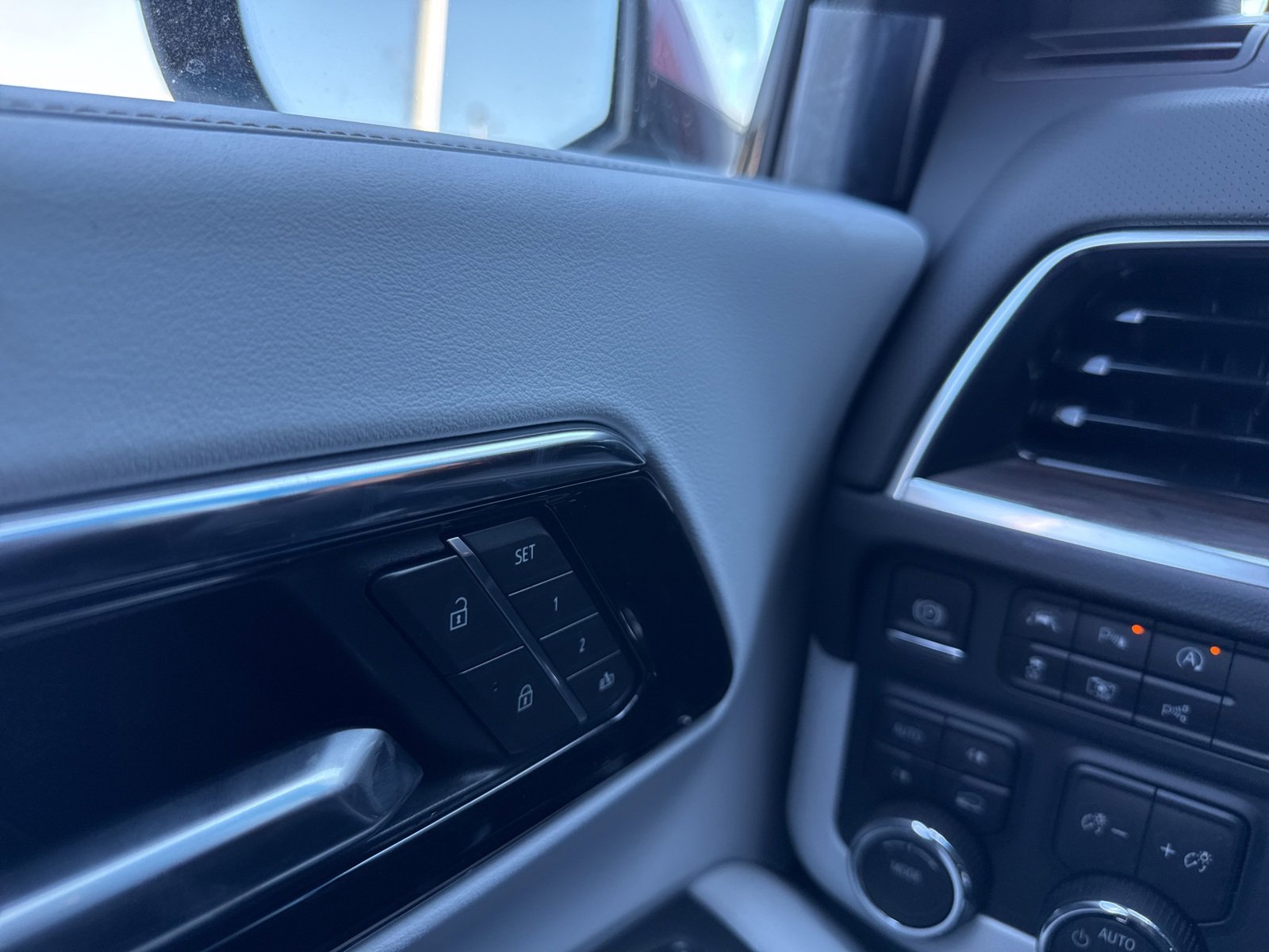 New 2025 Chevrolet Tahoe Premier image 39