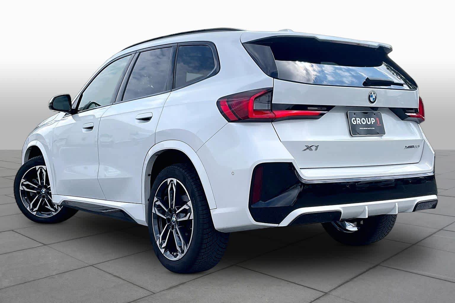 Used 2023 BMW X1 xDrive28i w/ Premium Package AWD/4WD image 11