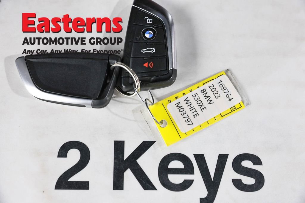 Used 2023 BMW 530e xDrive w/ Convenience Package AWD/4WD image 29