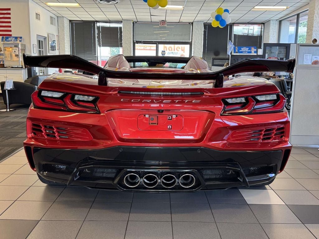 Used 2024 Chevrolet Corvette Z06 w/ Z07 Performance Package RWD image 22