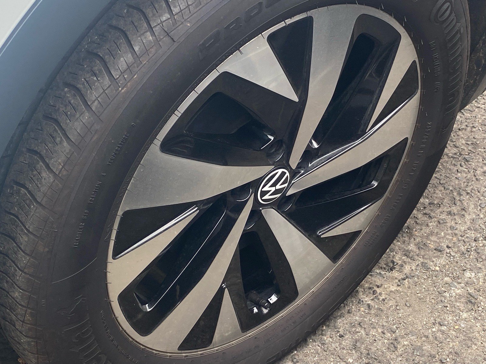 Certified 2023 Volkswagen ID.4 Pro RWD image 19