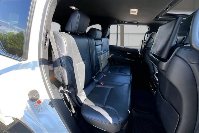 Used 2023 Lexus LX 600 4WD w/ Accessory Package (Z1) image 26