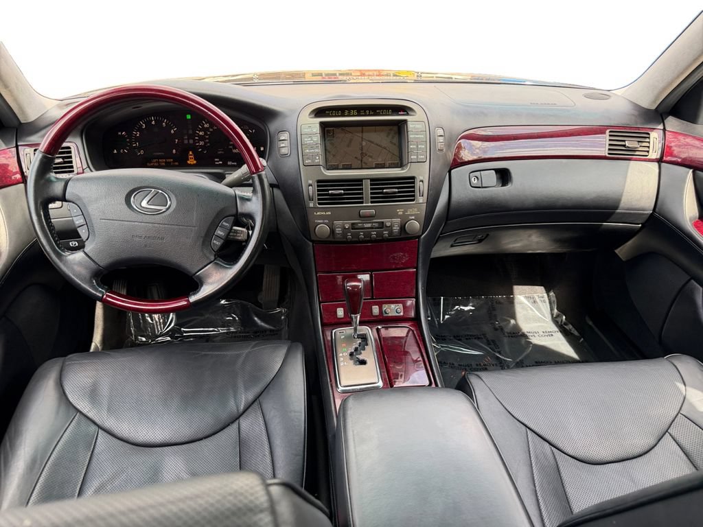 Used 2002 Lexus LS 430 w/ Custom Luxury Pkg RWD image 12