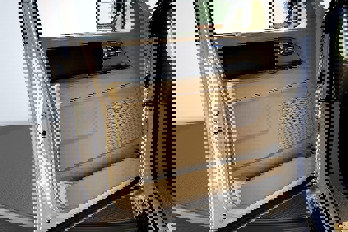 Used 2017 Ford Expedition XLT w/ Equipment Group 202A image 23