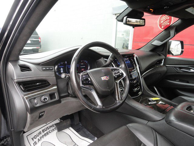 Used 2020 Cadillac Escalade ESV Platinum RWD image 9