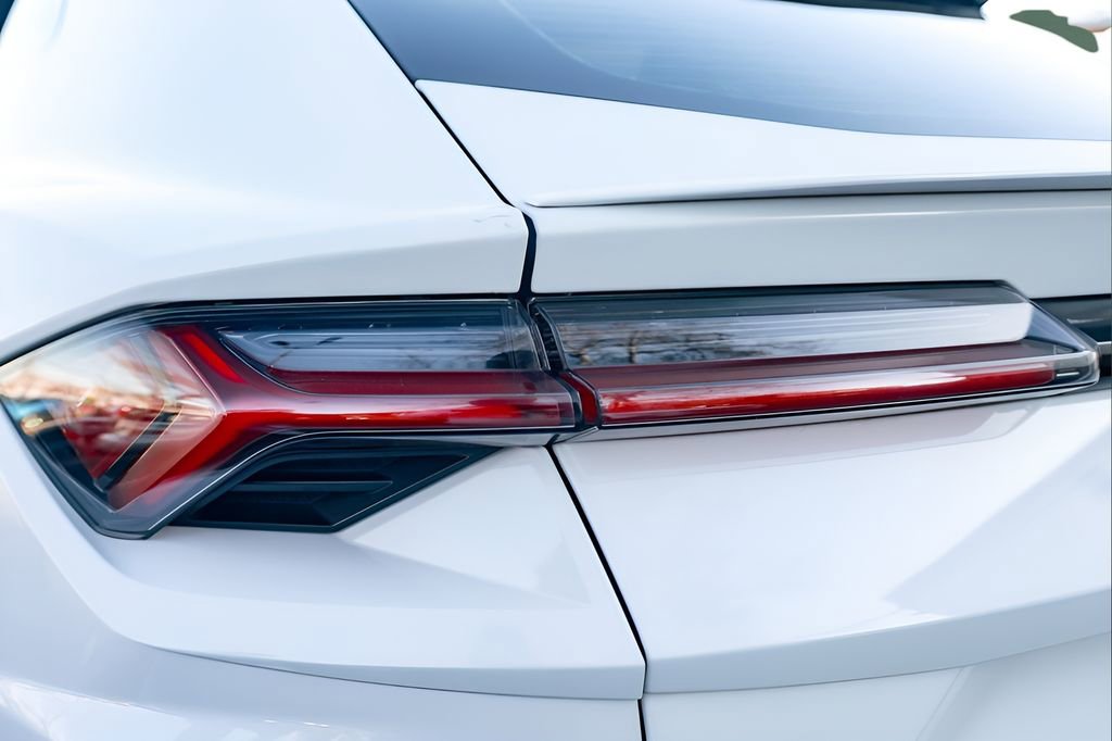 Used 2023 Lamborghini Urus S image 24
