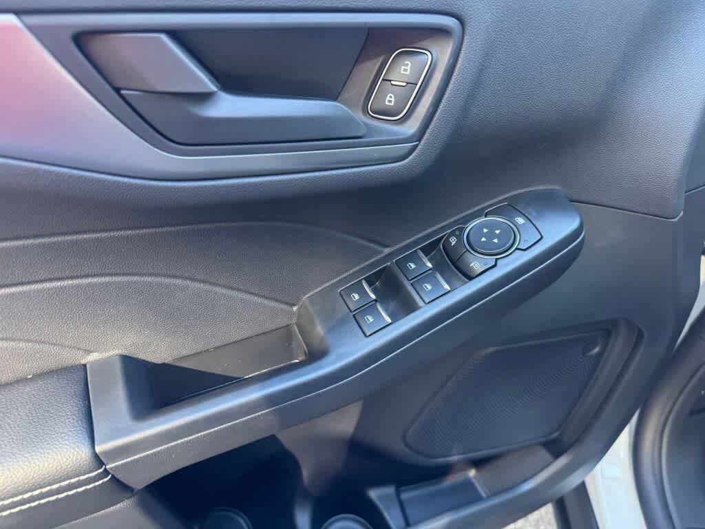 New 2026 Ford Escape Active w/ Cold Weather Package AWD/4WD image 9
