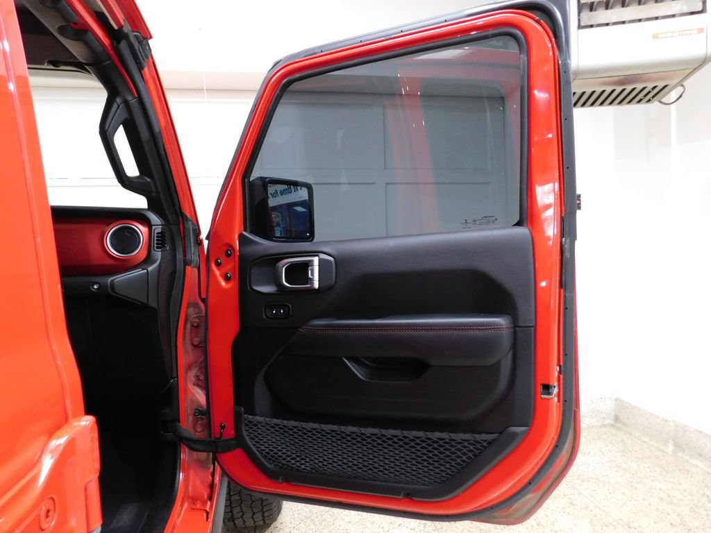 Used 2021 Jeep Wrangler Unlimited Rubicon w/ Dual Top Group AWD/4WD image 90
