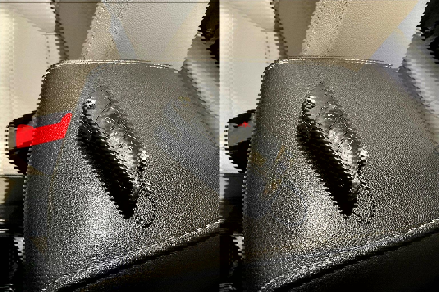 Used 2021 Volkswagen Tiguan SE R-Line image 34