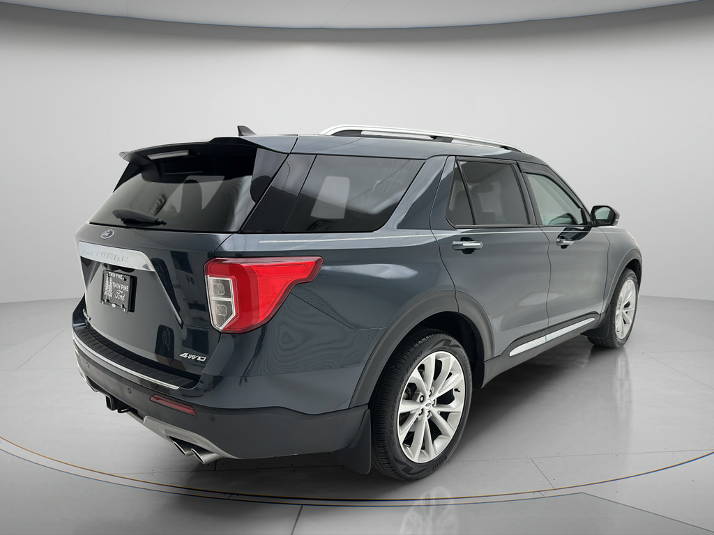 Used 2023 Ford Explorer Platinum w/ Technology Package AWD/4WD image 5