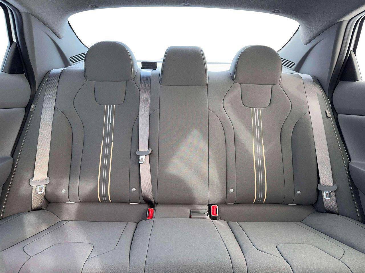 New 2026 Hyundai Elantra Sport FWD image 16