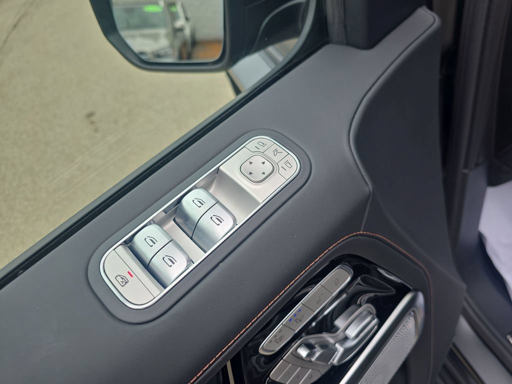 New 2027 Mercedes-Benz G 63 AMG 4MATIC image 11