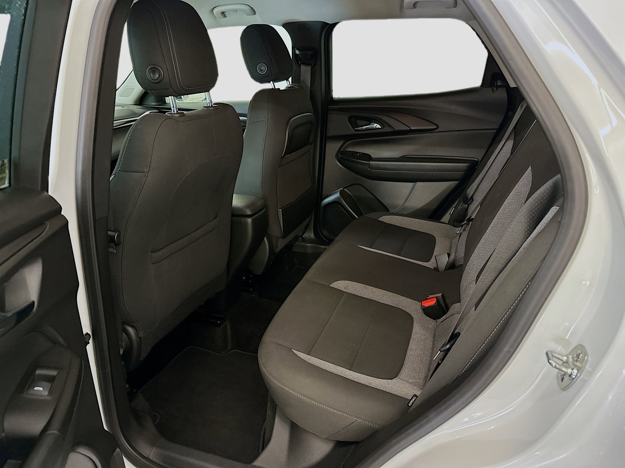 Used 2025 Chevrolet TrailBlazer LT image 28