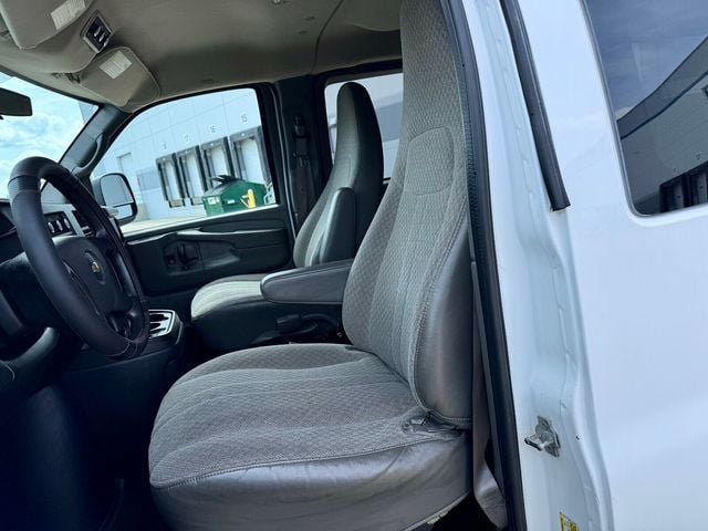 Used 2014 Chevrolet Express 1500 LT w/ LT Preferred Equipment Group RWD image 10
