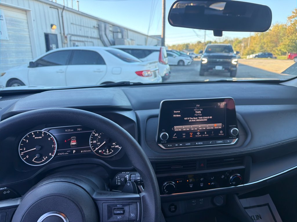 Used 2024 Nissan Rogue S AWD/4WD image 20