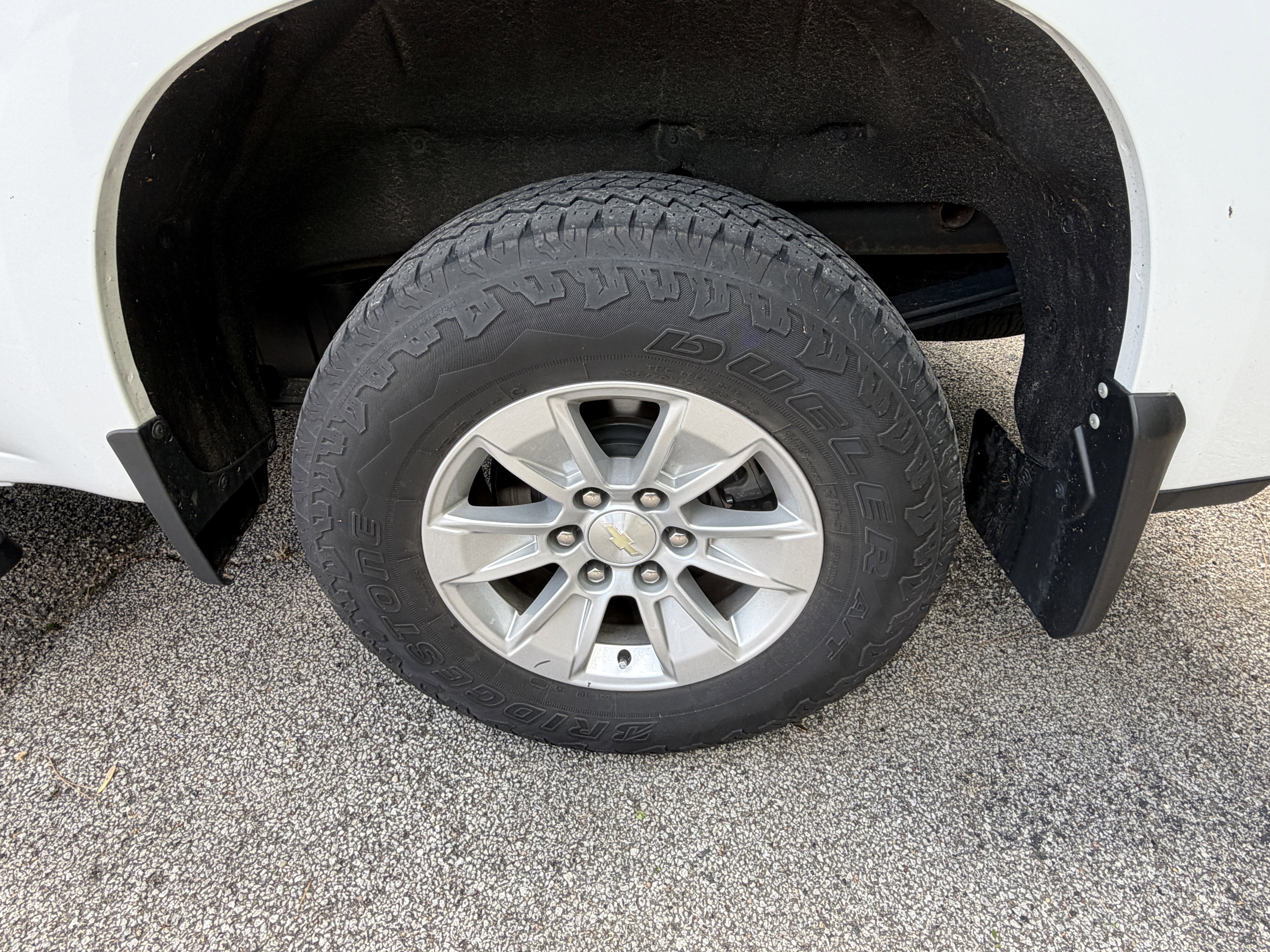 Used 2021 Chevrolet Silverado 1500 LT w/ Bed Protection Package AWD/4WD image 17