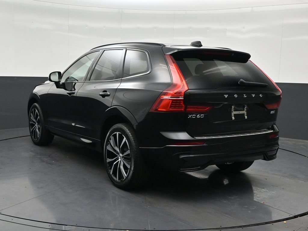 Used 2024 Volvo XC60 B5 Plus w/ Protection Package Premier AWD/4WD image 3