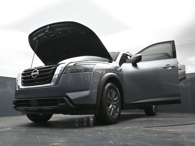 Used 2023 Nissan Pathfinder SV image 47