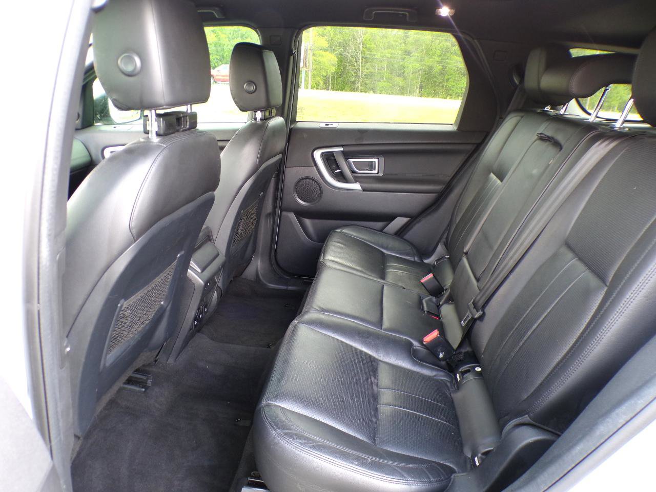 Used 2019 Land Rover Discovery Sport image 36