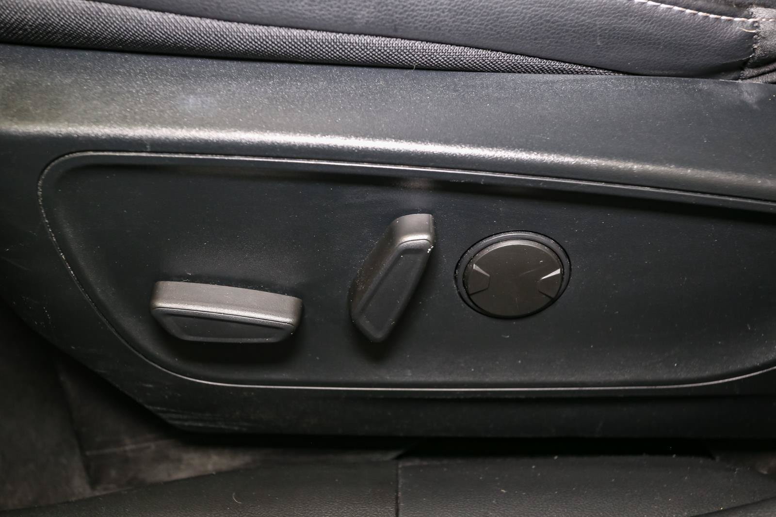 Used 2020 Ford Escape SE Sport AWD/4WD image 47
