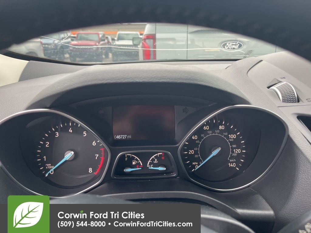 Used 2019 Ford Escape Titanium image 10